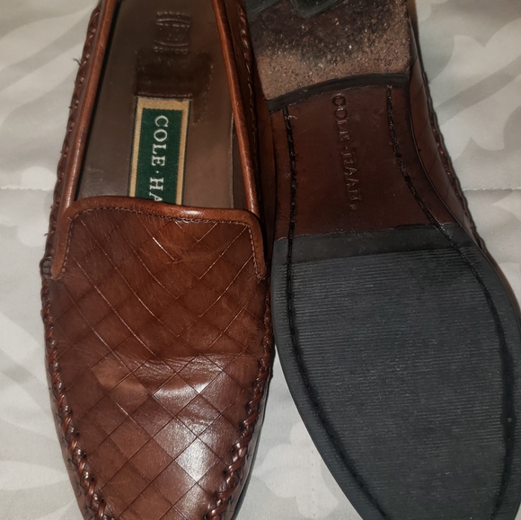 Cole Haan leather loafers 5B - Picture 3 of 4